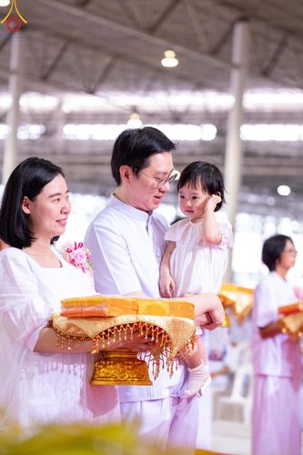 ภาพ No.160177:พิธีทอดผ้าป่าสมทบกฐินวัดพระธรรมกาย และสมทบกฐิน 30,000 วัดทั่วไทย ครั้งที่ 3 ณ สภาธรรมกายสากล วัดพระธรรมกาย วันพฤหัสบดีที่ 10 ตุลาคม พ.ศ. 2567