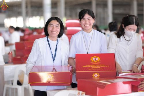 ภาพ No.212079:วันจันทร์ที่ 17 มีนาคม พ.ศ. 2568 บุญบรรจุกล่องไทยธรรม เพื่อถวายแด่พระสังฆาธิการ 40,000 กว่าวัดทั่วไทย ในวันคุ้มครองโลก 22 เมษายน พ.ศ. 2568 ณ บ้านแก้วเรือนทองคุณยายฯ วัดพระธรรมกาย