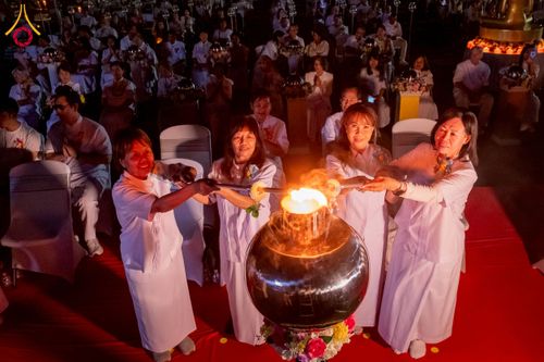 ภาพ No.225764:วันอาทิตย์ที่ 11 พฤษภาคม พ.ศ. 2568 วัดพระธรรมกายแคลิฟอร์เนีย จัดงานวิสาขบูชานานาชาติ และถวายมหาสังฆทานคณะสงฆ์ 120 รูป