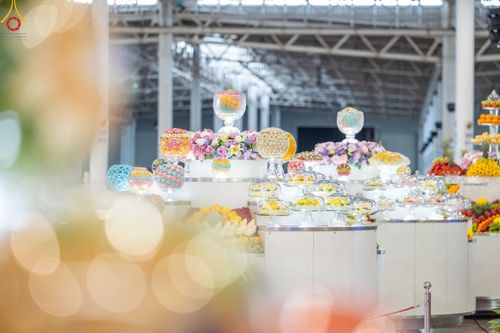 ภาพ No.89501:พิธีตักบาตร ข้าวสารอาหารแห้ง พิธีบูชาข้าวพระ และพิธีจุดเทียนใจ ไฟนิรันดร์  อนันตชัย ณ สภาธรรมกายสากล วัดพระธรรมกาย วันอาทิตย์ที่ 1 ตุลาคม พ.ศ. 2566