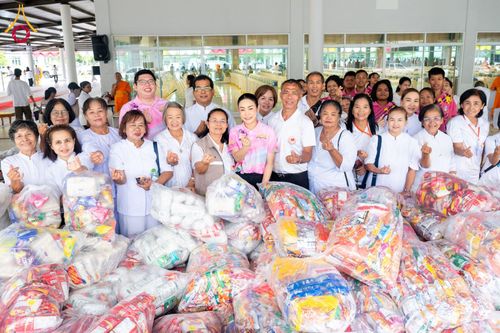 ภาพ No.156201:พิธีถวายสังฆทานแด่คณะสงฆ์ 323 วัด 4 จังหวัดชายแดนภาคใต้ ปีที่ 20 ครั้งที่ 173 พิธีมอบกองทุนหนุนแรงใจช่วยครูใต้ ปีที่ 17 ครั้งที่ 137 วันเสาร์ที่ 21 กันยายน พ.ศ.2567 ณ ศูนย์ปฏิบัติธรรมภาคใต้ อ.บางกล่ำ จ.สงขลา