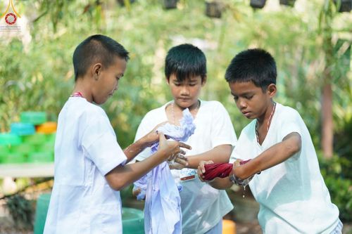 ภาพ No.61876:โครงการบรรพชาสามเณร เพื่อฟื้นฟูพระพุทธศาสนาทั่วไทย ณ ศูนย์อบรมที่พักสงฆ์บ้านร่มเย็น จ.นราธิวาส วันที่ 1 เมษายน พ.ศ. 2567