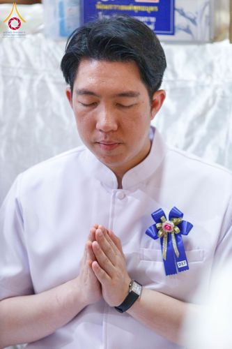 ภาพ No.202200:พิธีเจริญพระพุทธมนต์ ปฏิบัติธรรม มอบทุนการศึกษา ถวายสังฆทาน 108 วัด เพื่อถวายเป็นพุทธบูชา และขับเคลื่อนโครงการหมู่บ้านรักษาศีล 5 โดยคณะสงฆ์จังหวัดนครปฐม คณะศิษยานุศิษย์วัดพระธรรมกาย โครงการธรรมยาตรา ปีที่ 13 ณ วัดบางปลา อำเภอบางเลน จังหวัดนครปฐม