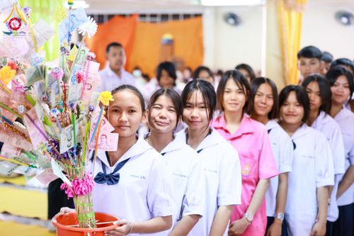 ภาพ No.196638:พิธีทอดผ้าป่าทำนุบำรุงศาสนสถาน ณ วัดไทยเจริญ ตำบลบางขุนกอง อำเภอบางกรวย จังหวัดนนทบุรี  ในโครงการธรรมยาตรา กตัญญูบูชา มหาปูชนียาจารย์ พระมงคลเทพมุนี(สด จนฺทสโร) พระผู้ปราบมาร อนุสรณ์สถาน 7 แห่ง ปีที่ 13 วันที่ 17 มกราคม พ.ศ. 2568