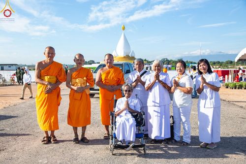 ภาพ No.211970:วันจันทร์ที่ 17 มีนาคม พ.ศ. 2568 พิธีตักบาตรพระกว่า 300 รูป ฉลองพิธีประดิษฐานพระบรมสารีริกธาตุ ณ ปทุมเจดีย์ เจดีย์พระพุทธเจ้า 5 พระองค์ ศูนย์อบรมเยาวชนปัตตานี บ้านโคกดีปลี ตำบลตุยง อำเภอหนองจิก จังหวัดปัตตานี