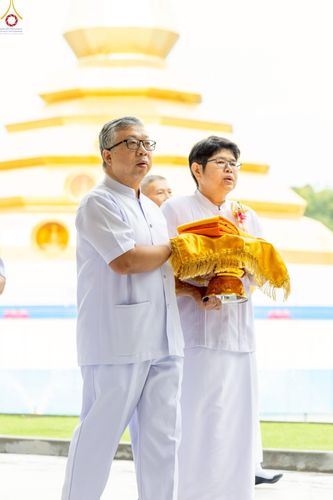 ภาพ No.227416:วันเสาร์ที่ 31 พฤษภาคม พ.ศ. 2568 พิธีเวียนประทักษิณรอบพระอุโบสถ ในพิธีอุปสมบท สามเณรเตรียม DCI รุ่นที่ 22 ณ อุโบสถพระไตรปิฎก วัดพระธรรมกาย