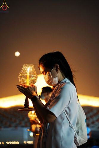 ภาพ No.77248:พิธีจุดมาฆประทีป ในวันมาฆบูชา อาทิตย์ต้นเดือนที่ 6 มีนาคม พ.ศ. 2566 ณ วัดพระธรรมกาย อ.คลองหลวง จ.ปทุมธานี