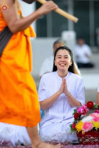 ภาพ No.120367:พิธีต้อนรับพระธรรมยาตรา ในโครงการธรรมยาตรา กตัญญูบูชา มหาปูชนียาจารย์ พระมงคลเทพมุนี(สด จนฺทสโร) พระผู้ปราบมาร อนุสรณ์สถาน 7 แห่ง ปีที่ 12 วันที่ 28 มกราคม พ.ศ. 2567 ณ วัดพระธรรมกาย จ.ปทุมธานี (ชุดที่ 2)