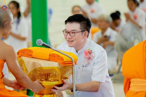 ภาพ No.136329:พิธีอุปสมบทสามเณรเตรียมสถาบันธรรมชัย รุ่นที่ 21 ณ โบสถ์พระไตรปิฏก วัดพระธรรมกาย วันเสาร์ที่ 4 พฤษภาคม พ.ศ.2567