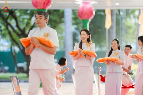 ภาพ No.244589:วันเสาร์ที่ 6 กันยายน พ.ศ. 2568 พิธีเวียนประทักษิณ และวันทาสีมาของนาคธรรมทายาท โครงการอุปสมบทหมู่บูชาธรรมครบรอบ 108 ปี วันครูผู้ค้นพบวิชชาธรรมกาย ณ โบสถ์พระไตรปิฎก วัดพระธรรมกาย