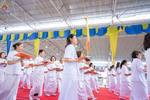 ภาพ No.154553:พิธีทอดผ้าป่าสมทบกฐินวัดพระธรรมกาย และสมทบกฐิน 30,000 วัดทั่วไทย ครั้งที่ 2 ณ สภาธรรมกายสากล วัดพระธรรมกาย วันอังคารที่ 17 กันยายน พ.ศ. 2567