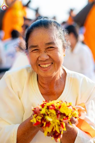 ภาพ No.206133:HAPPY FACE @ธรรมยาตรา # 1 ในโครงการธรรมยาตรา กตัญญูบูชา มหาปูชนียาจารย์ พระมงคลเทพมุนี(สด จนฺทสโร) พระผู้ปราบมาร อนุสรณ์สถาน 7 แห่ง ปีที่ 13 ระหว่างวันที่ 2-31 มกราคม พ.ศ. 2568