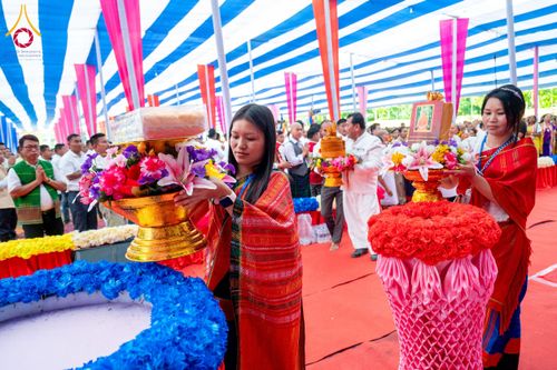 ภาพ No.176228:พิธีทอดกฐินสมทบ โดยมูลนิธิธรรมกาย ในนามหลวงพ่อธัมมชโย ณ วัดสัทธนารามา บานา วิหาร เมืองไดยุน รัฐอรุนาจาลประเทศ ประเทศอินเดีย วันที่ 15 พฤศจิกายน พ.ศ. 2567