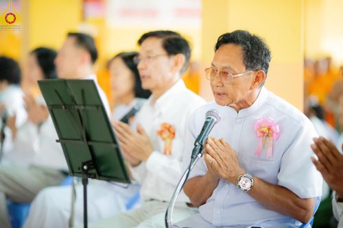 ภาพ No.192185:พิธีทอดผ้าป่าทำนุบำรุงศาสนสถาน ณ วัดนราภิรมย์ ตำบลนราภิรมย์ อำเภอบางเลน จังหวัดนครปฐม ในโครงการธรรมยาตรา กตัญญูบูชา มหาปูชนียาจารย์ พระมงคลเทพมุนี(สด จนฺทสโร) พระผู้ปราบมาร อนุสรณ์สถาน 7 แห่ง ปีที่ 13 วันที่ 9 มกราคม พ.ศ. 2568