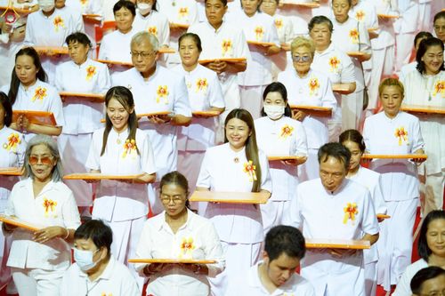 ภาพ No.243981:วันอาทิตย์ที่ 7 กันยายน พ.ศ. 2568 พิธีทอดผ้าป่าสมทบกฐินวัดพระธรรมกาย และสมทบกฐิน 30,000 วัดทั่วไทย ครั้งที่ 2 ณ ห้องแก้วสารพัดนึก 1 วัดพระธรรมกาย