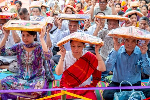 ภาพ No.257561:วันที่ 17 ตุลาคม พ.ศ. 2568 พิธีทอดกฐินสมทบวัดกัลยาณมิตรต่างประเทศ  บูชาธรรม 81 ปี หลวงพ่อธัมมชโย ณ ศูนย์ปฏิบัติธรรมไมตรีปูร์ เมืองคาร์การชารี ประเทศบังกลาเทศ 