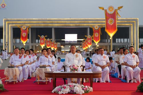 ภาพ No.324141:วันที่ 22 เมษายน พ.ศ.2569 (วันคุ้มครองโลก) พิธีถวายมหาสังฆทาน 40,000 กว่าวัดทั่วประเทศ ณ ลานธรรม พระมหาธรรมกายเจดีย์ วัดพระธรรมกาย