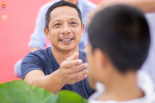 ภาพ No.320095:วันเสาร์ที่ 4 เมษายน 2569 พิธีตัดปอยผม ขอขมาผู้ปกครอง  มอบบาตร-ผ้าไตร และพิธีบรรพชาสามเณร 87 รูป  ณ ศูนย์ปฏิบัติธรรมระยอง(บ้านช่องลม)  ต.บางบุตร อ.บ้านค่าย จ.ระยอง