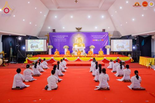 ภาพ No.282111:วันที่ 22 ธันวาคม พ.ศ.2568 พิธีปิดโครงการอบรมอุบาสิการุ่นที่ 1 อินโดนีเซีย