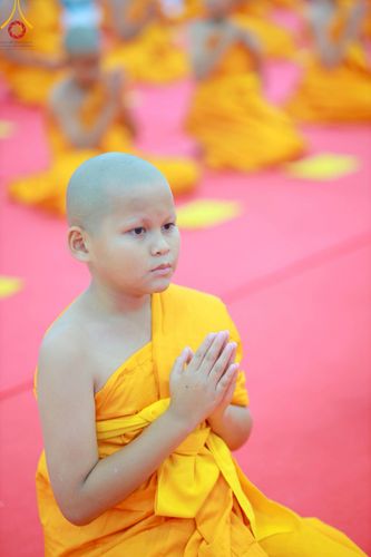 ภาพ No.213924:วันเสาร์ที่ 29 มีนาคม พ.ศ. 2568 พิธีตัดปอยผม ขอขมาผู้ปกครอง มอบบาตร-ผ้าไตร และพิธีบรรพชาสามเณร ณ ศูนย์ปฏิบัติธรรมจังหวัดระยอง (บ้านช่องลม) ต.บางบุตร อ.บ้านค่าย จ.ระยอง