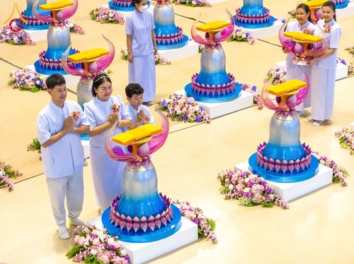 ภาพ No.134451:พิธีทอดผ้าป่าสมทบ มหาสังฆทาน 10,000 วัด ทั่วไทย วันอาทิตย์ต้นเดือนที่ 7 เมษายน พ.ศ.2567 ณ ห้องแก้วสารพัดนึก 1 สภาธรรมกายสากล  วัดพระธรรมกาย จ.ปทุมธานี