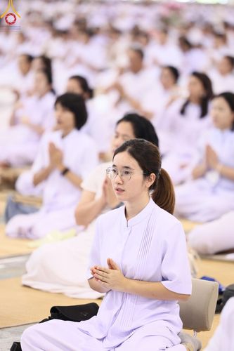 ภาพ No.151311:พิธีบูชาข้าวพระ ในวันอาทิตย์ต้นเดือน วันที่ 1 กันยายน พ.ศ. 2567 ณ สภาธรรมกายสากล วัดพระธรรมกาย