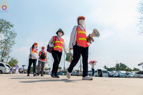 ภาพ No.110140:V.8 พลังทีม การเตรียมงาน เก็บงาน การรับบุญของเจ้าหน้าที่หน่วยงานต่างๆ เพื่อโครงการธรรมยาตรา กตัญญูบูชามหาปูชนียาจารย์ พระมงคลเทพมุนี (สด จนฺทสโร) พระผู้ปราบมาร อนุสรณ์สถาน 7 แห่ง ปีที่ 12 ระหว่างวันที่ 2 - 31 มกราคม พ.ศ.2567