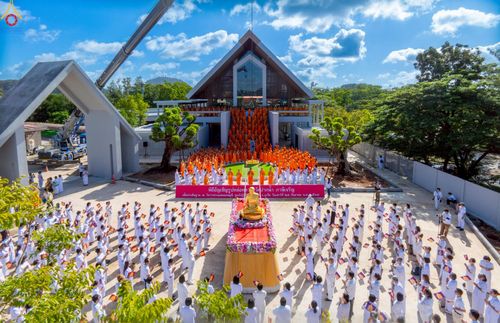 ภาพ No.248867:วันที่ 20 กันยายน พ.ศ. 2568 พิธีอัญเชิญรูปหล่อหลวงปู่วัดปากน้ำ ภาษีเจริญ จากวัดมงคลนิมิตร พระอารามหลวง เพื่อประดิษฐาน ณ วิหารพระมงคลเทพมุนี (สด จนฺทสโร)  ศูนย์ปฏิบัติธรรมภูเก็ต จ.ภูเก็ต