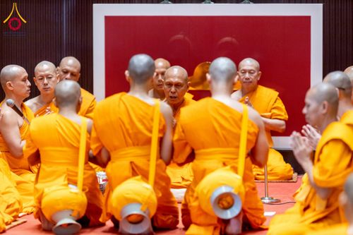 ภาพ No.256333:วันที่ 4 ตุลาคม พ.ศ. 2568 พิธีบรรพชาอุปสมบท  โครงการอุปสมบทหมู่บูชาธรรม 141 ปี  พระมงคลเทพมุนี (สด จนฺทสโร) ณ โบสถ์พระไตรปิฏก วัดพระธรรมกาย จ.ปทุมธานี