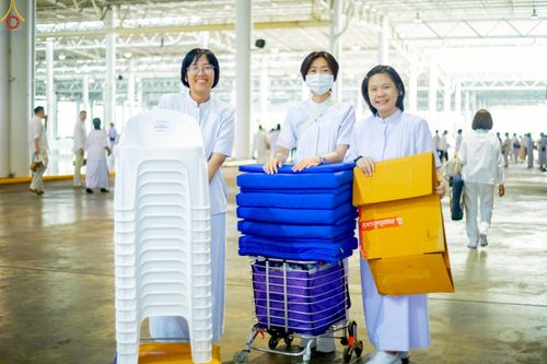 ภาพ No.225494:วันอาทิตย์ที่ 18 พฤษภาคม พ.ศ. 2568 พิธีร่วมบุญการศึกษา พระภิกษุ สามเณร ณ ห้องแก้วสารพัดนึก 2 วัดพระธรรมกาย