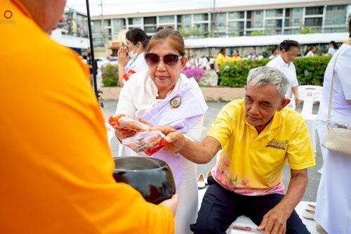 ภาพ No.242034:วันอาทิตย์ที่ 31 สิงหาคม พ.ศ. 2568 พิธีทำบุญแด่คณะสงฆ์ 122 รูป ฉลอง 121 ปี อำเภอคลองหลวง จ.ปทุมธานี เพื่อนำส่งช่วยเหลือคณะสงฆ์ 323 วัด 4 จังหวัดชายแดนภาคใต้ และช่วยเหลือประชาชนจากเหตุปะทะ แนวชายแดนไทย-กัมพูชา ณ บริเวณหน้าที่ว่าการอำเภอคลองหลวง 