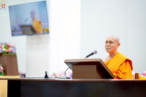 ภาพ No.242870:วันที่ 29-31 สิงหาคม พ.ศ. 2568 องค์กรภาคีเครือข่าย “บวร” (บ้าน-วัด-โรงเรียน-ราชการ) อ.คลองหลวง จัดบวชอุบาสิกาแก้ว ถวายพระราชกุศลแด่สมเด็จพระพันปีหลวง - กตัญญูบูชาแด่ผู้มีพระคุณ