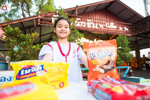 ภาพ No.117182:V.16 เป็นทีม การเตรียมงาน เก็บงาน การรับบุญของเจ้าหน้าที่หน่วยงานต่างๆ เพื่อโครงการธรรมยาตรา กตัญญูบูชามหาปูชนียาจารย์ พระมงคลเทพมุนี (สด จนฺทสโร) พระผู้ปราบมาร อนุสรณ์สถาน 7 แห่ง ปีที่ 12 ระหว่างวันที่ 2 - 31 มกราคม พ.ศ. 2567