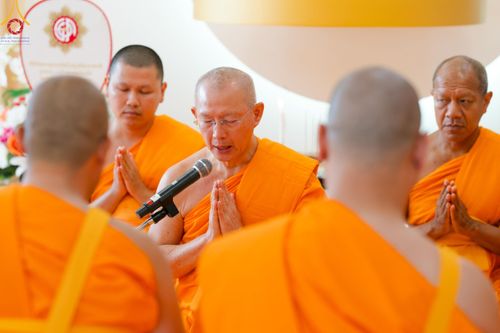 ภาพ No.148518:พิธีปฐมอุปสมบท สมโภชอุโบสถ บูชาธรรม 80 ปี หลวงพ่อธัมมชโย  วันอาทิตย์ที่ 11 สิงหาคม พ.ศ. 2567 วัดพระธรรมกายโทชิหงิ ประเทศญี่ปุ่น