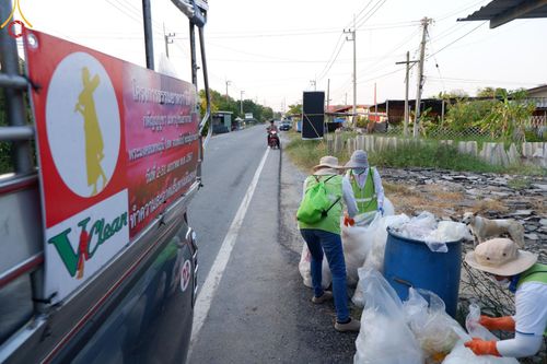 ภาพ No.117976:V.17 สำเร็จๆ การเตรียมงาน เก็บงาน การรับบุญของเจ้าหน้าที่หน่วยงานต่างๆ เพื่อโครงการธรรมยาตรา กตัญญูบูชามหาปูชนียาจารย์ พระมงคลเทพมุนี (สด จนฺทสโร) พระผู้ปราบมาร อนุสรณ์สถาน 7 แห่ง ปีที่ 12 ระหว่างวันที่ 2 - 31 มกราคม พ.ศ.2567