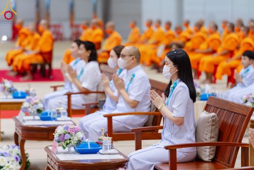 ภาพ No.90991:พิธีบำเพ็ญกุศลสวดพระอภิธรรม  อุบาสกถาวร พรหมถาวร (อุบาสกผู้ปั้นพระ) คืนที่ 6 วันพฤหัสบดีที่ 19 ตุลาคม พ.ศ. 2566 ณ ห้องแก้วสารพัดนึก 1 สภาธรรมกายสากล วัดพระธรรมกาย จ.ปทุมธานี