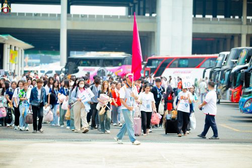 ภาพ No.325479:วันที่ 21-22 เมษายน พ.ศ.2569 การอบรมจิตอาสาเพื่อจัดเตรียมภัตตาหาร และจัดงานถวายมหาสังฆทานแด่ คณะสงฆ์ 40,000 กว่าวัดทั่วประเทศ ณ วัดพระธรรมกาย