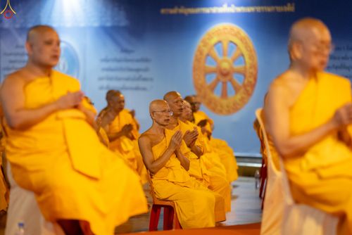 ภาพ No.341974:วันอาสาฬหบูชา 29 กรกฎาคม พ.ศ.2569 พิธีฉลองชัยสวดมนต์บท ธัมมจักกัปปวัตตนสูตร 8,578,000,000 จบ ณ วัดพระธรรมกาย