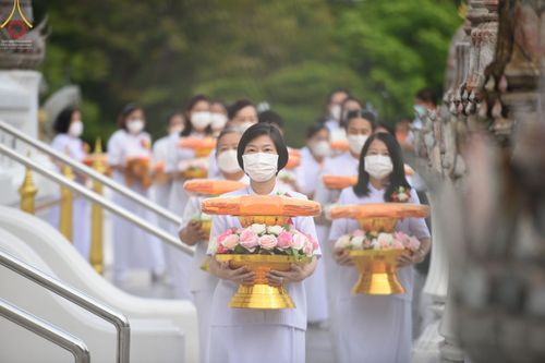 ภาพ No.65511:พิธีเวียนประทักษิณ และขอขมามอบผ้าไตร รุ่นบูชาธรรมมหาปูชนียาจารย์  ปี ๒๕๖๕ ณ วัดพระพุทธบาทราชวรมหาวิหาร  อ.พระพุทธบาท จ.สระบุรี วันเสาร์ที่ ๒๐ พฤศจิกายน พ.ศ. ๒๕๖๕