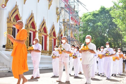 ภาพ No.67003:พิธีอุปสมบทวัดพันเสด็จนอก อ.ศรีราชา จ.ชลบุรี รับบุญจัดงานโดย สำนักพัฒนาเยาวชนโลก เมื่อวันที่ 7 ธันวาคม พ.ศ. 2565