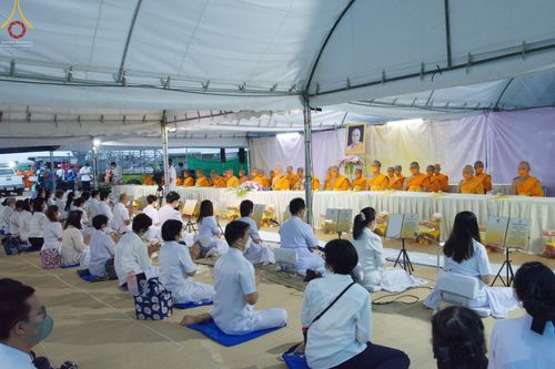 ภาพ No.69964:พิธีถวายภัตตาหารเป็นสังฆทาน แด่คณะพระธรรมยาตราฯ ในโครงการธรรมยาตราฯ ปีที่ 11 ณ อนุสรณ์สถานมหาวิหารพระมงคลเทพมุนี อ.สองพี่น้อง จ.สุพรรณบุรี วันที่ 10 มกราคม พ.ศ. 2566