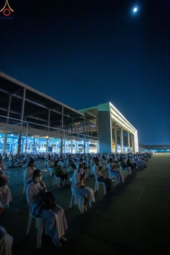 ภาพ No.68600:พิธีสวดมนต์ข้ามปี วันที่ 31 ธันวาคม พ.ศ. 2565 ณ มหารัตนวิหารคด วัดพระธรรมกาย จ.ปทุมธานี