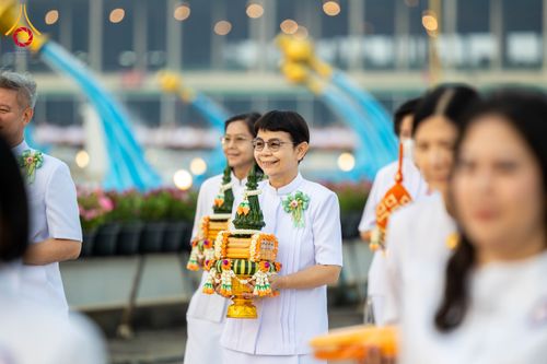 ภาพ No.319348:วันเสาร์ที่ 4 เมษายน พ.ศ.2569 พิธีขอขมา มอบผ้าไตร และถวายบาตรแด่นาคธรรมทายาท ในโครงการบรรพชาสามเณรฟื้นฟูพระพุทธศาสนาทั่วไทย โครงการหน่อแก้วเปรียญธรรม รุ่นที่ 14 โครงการสามเณรยุวธรรมทายาท รุ่นที่ 34 โครงการสามเณรมัชฌิมธรรมทายาท รุ่นที่ 30 ณ สภาธรรมกายสากล