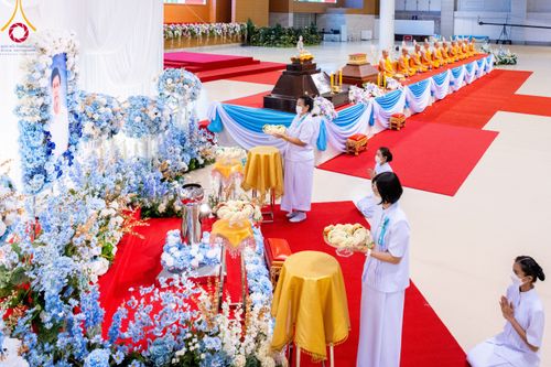 ภาพ No.90620:พิธีบำเพ็ญกุศลสวดพระอภิธรรม อุบาสกถาวร พรหมถาวร (อุบาสกผู้ปั้นพระ) วันอาทิตย์ที่ 15 ตุลาคม พ.ศ. 2566 ณ ห้องแก้วสารพัดนึก 1 สภาธรรมกายสากล วัดพระธรรมกาย จ.ปทุมธานี