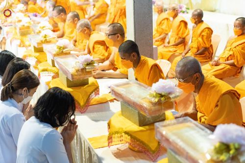 พิธีถวายภัตตาหารเป็นสังฆทาน แด่คณะพระธรรมยาตราฯ ในโครงการธรรมยาตรากตัญญูบูชา มหาปูชนียาจารย์ พระมงคลเทพมุนี(สด จนฺทสโร) พระผู้ปราบมาร อนุสรณ์สถาน 7 แห่ง ปีที่ 11 วันที่ 17 มกราคม พ.ศ. 2566