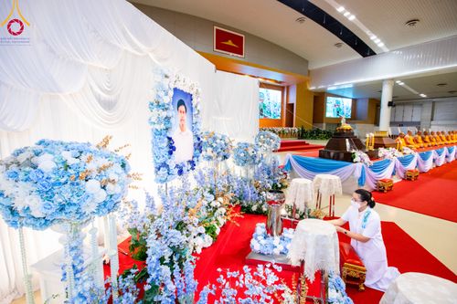 ภาพ No.90761:พิธีบำเพ็ญกุศลสวดพระอภิธรรม  อุบาสกถาวร พรหมถาวร (อุบาสกผู้ปั้นพระ) คืนที่ 3 วันจันทร์ที่ 16 ตุลาคม พ.ศ. 2566 ณ ห้องแก้วสารพัดนึก 1 สภาธรรมกายสากล วัดพระธรรมกาย จ.ปทุมธานี