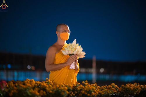 ภาพ No.72837:พิธีฉลองชัยสวดมนต์บทธรรมจักร 5,045,000,114 จบ เนื่องในวันคล้ายวันเกิด ครบรอบ 114 ปี คุณยายมหารัตนอุบาสิกาจันทร์ ขนนกยูง ณ วัดพระธรรมกาย จ.ปทุมธานี วันที่ 19 มกราคม พ.ศ. 2566