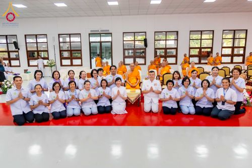 ภาพ No.316179:วันเสาร์ที่ 28 มีนาคม พ.ศ. 2569 พิธีบำเพ็ญกุศล คุณพ่อณรงค์ จินตมากุล  สิริอายุ 99 ปี 11 เดือน โยมบิดา พระครูปลัดรัตนวีรวัฒน์ (รังสฤษดิ์ อิทฺธิจินตโก) ที่ปรึกษาเจ้าคณะจังหวัดปทุมธานี เจ้าอาวาสวัดพระธรรมกาย  ณ ห้องปลูกศรัทธา 2 วัดพระธรรมกาย ปทุมธานี