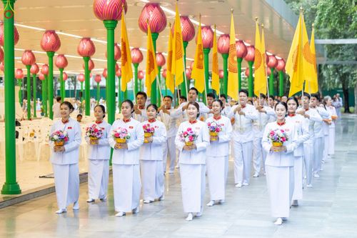 ภาพ No.350727:วันที่ 19 กันยายน พ.ศ.2569 พิธีบรรพชาอุปสมบท โครงการอุปสมบทหมู่บูชาธรรม ครบรอบ 109 ปี วันครูผู้ค้นพบวิชชาธรรมกาย ณ โบสถ์พระไตรปิฏก วัดพระธรรมกาย