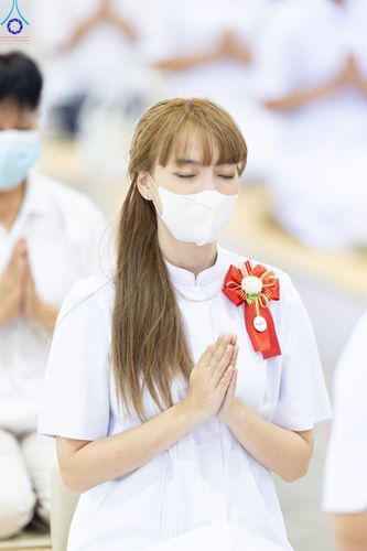 ภาพ No.83630:พิธีวางแผ่นจารึกชื่อและพิธีวางพวงมาลัยสักการะพระประธาน วันอาทิตย์ที่ 16 กรกฎาคม พ.ศ. 2566 ณ รัตนบัลลังก์ สภาธรรมกายสากล วัดพระธรรมกาย